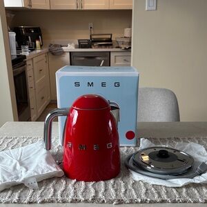 SMEG Red Electric Kettle